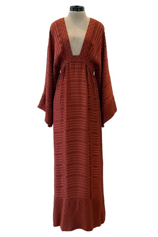 1970s Jean Varon Rust Clay Coloured Silk Wide Sleeve Dress w Plunge Front Vintage unclassified dresses