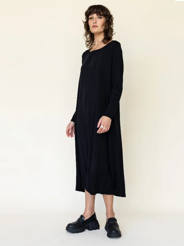 Ruched Hem Cocoon Dress in Black Petite unclassified dresses